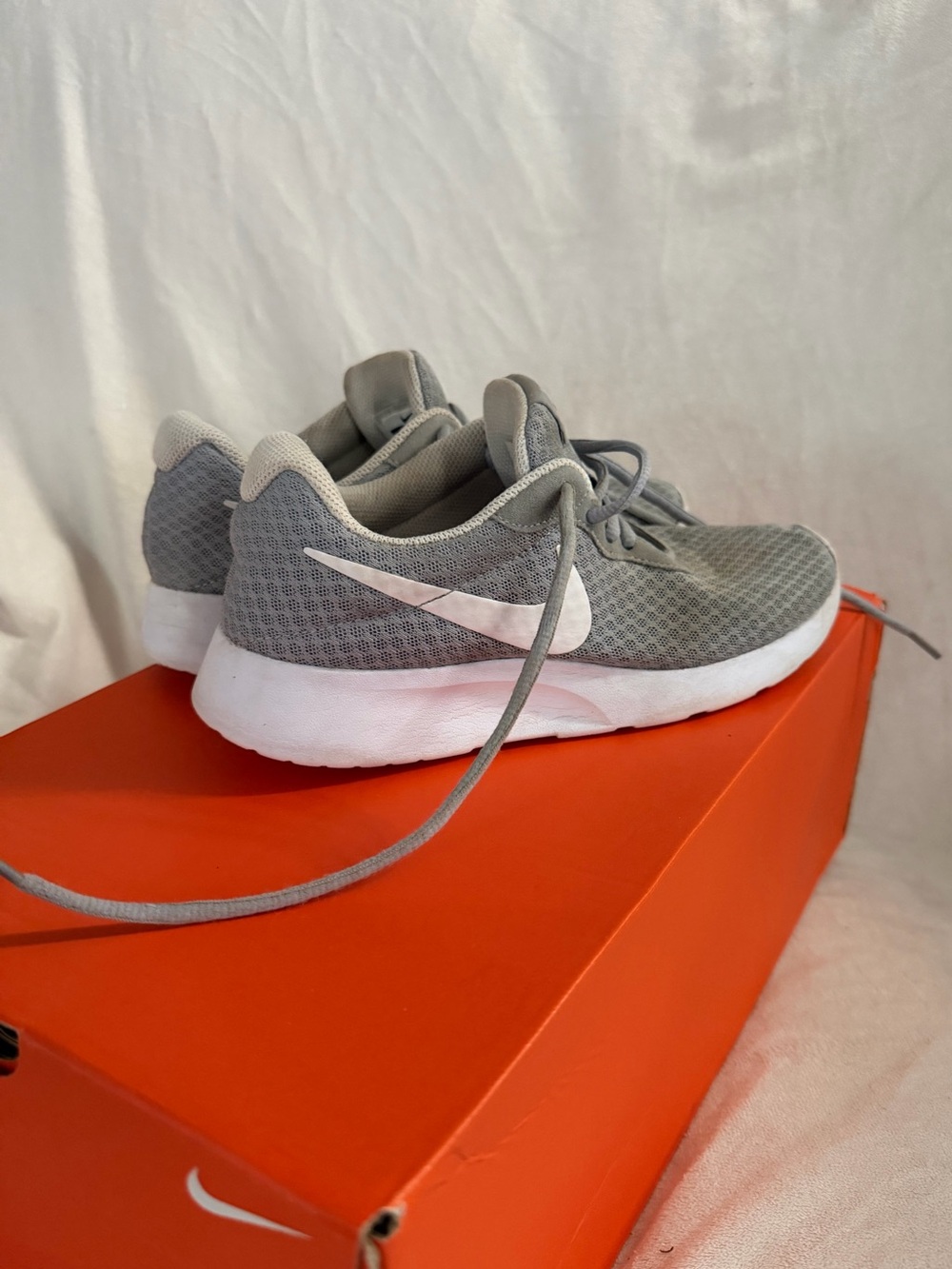NIKE Tanjun wolf gray 6.5